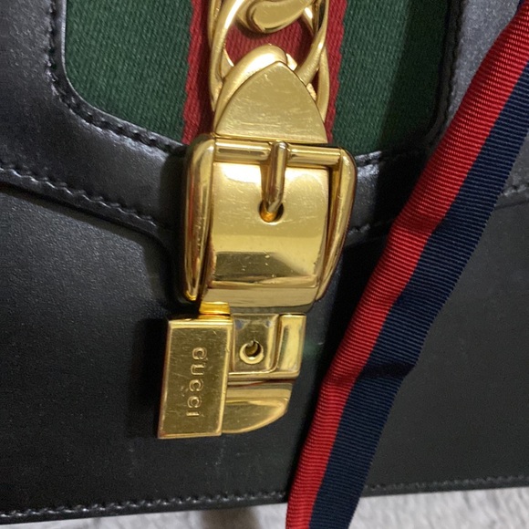 Gucci bag - Picture 2 of 16